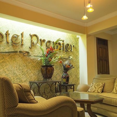 Hotel Premier 韦韦特南戈 外观 照片